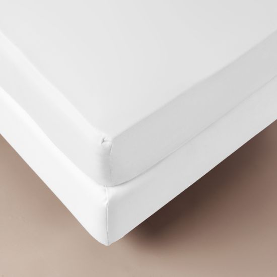 Lenzuola con angoli su misura in percalle bianco per hotel, alberghi e b&b Lenzuola con angoli su misura in percalle bianco per hotel, alberghi e b&b