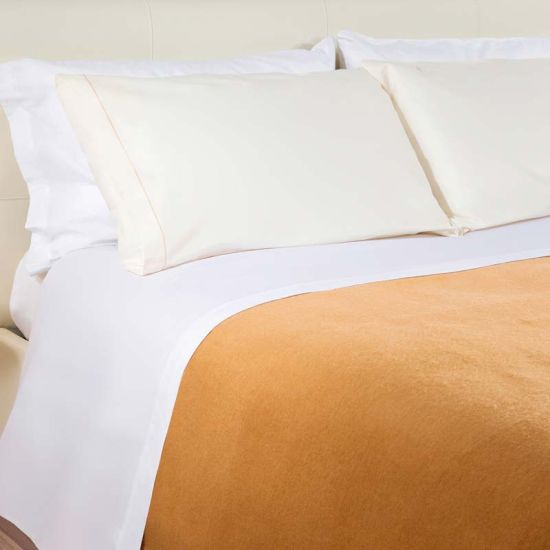 Coperta Ignifuga per alberghi, hotel, bed&brekfast Coperta Ignifuga per alberghi, hotel, bed&brekfast