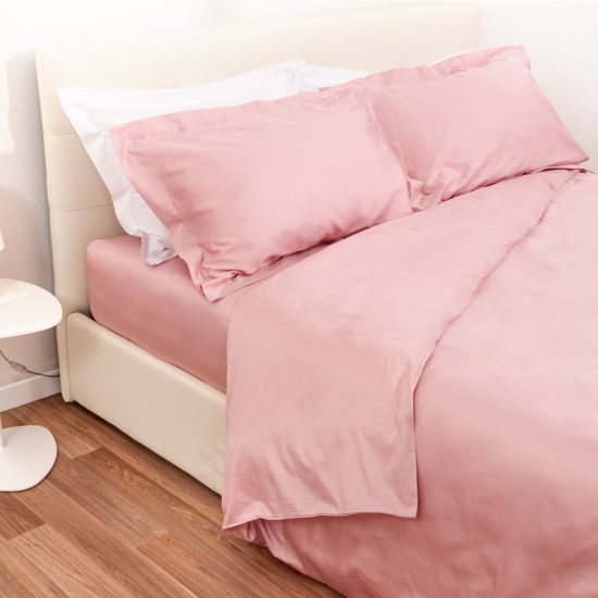 Sacco copripiumino su misura raso 60/60 colorato per hotel, alberghi e b&b Sacco copripiumino su misura raso 60/60 colorato per hotel, alberghi e b&b